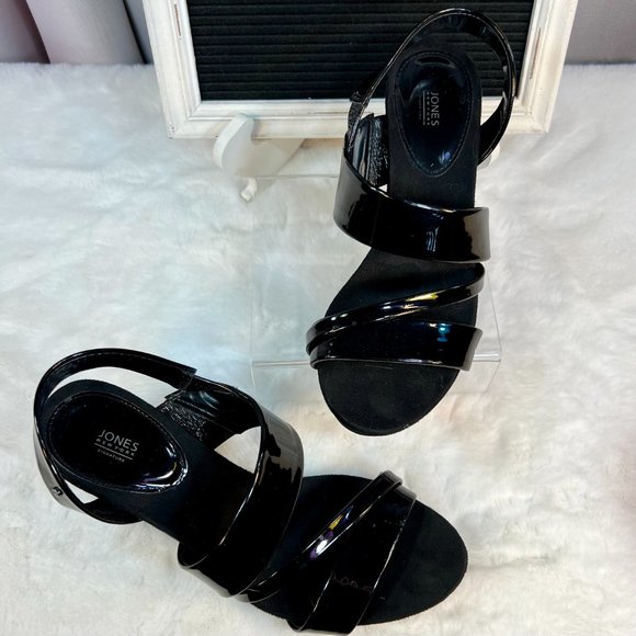 Jones New York Patent Leather Wedge Sandals, Size 8 - Picture 2 of 8